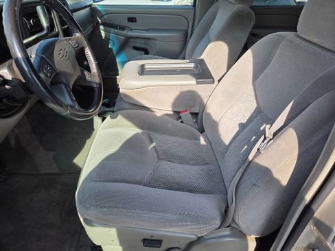 Used 2005 Chevrolet Avalanche LS w/ Onstar Plus Package image 8