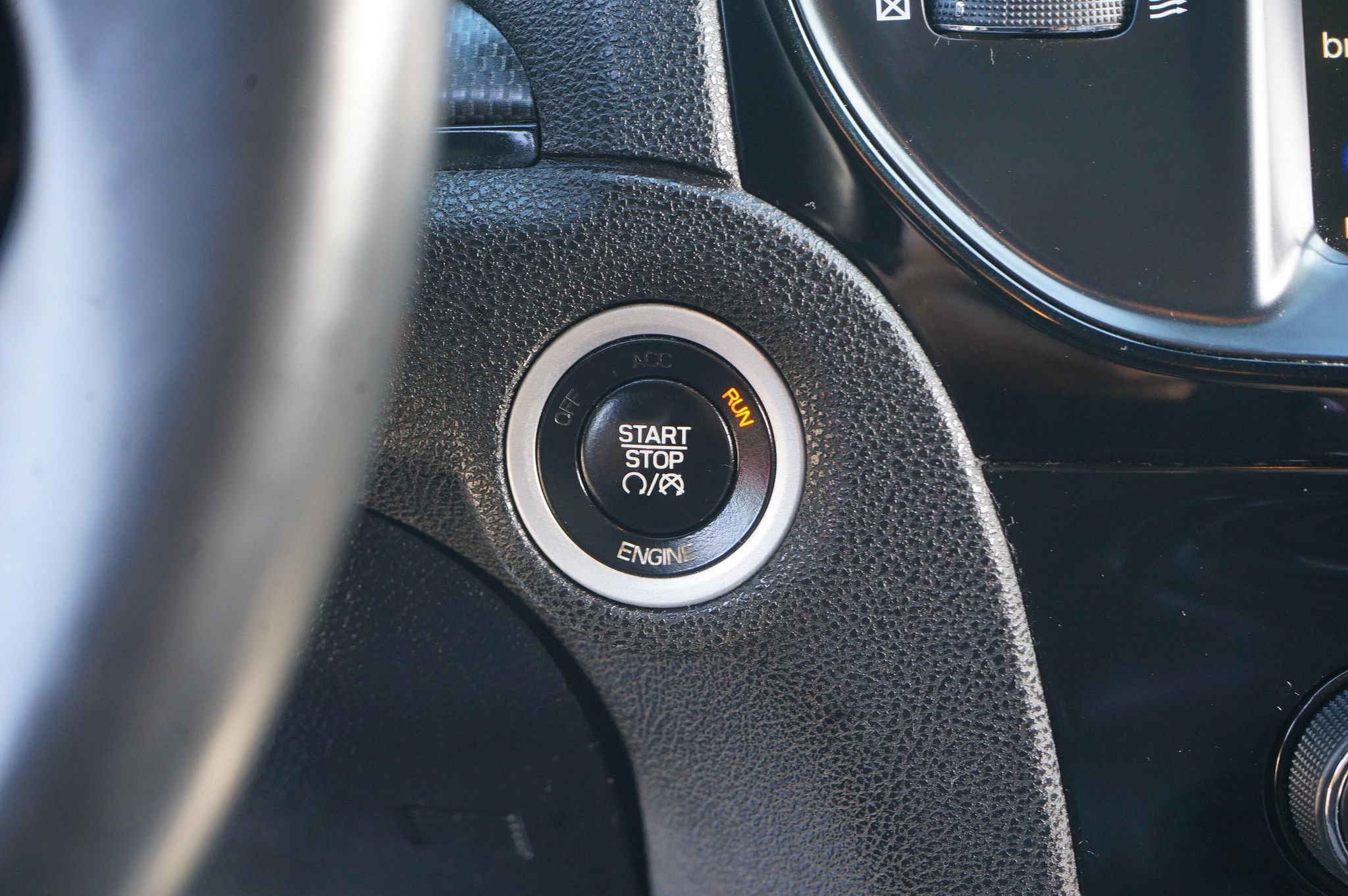 Used 2015 Chrysler 300 S RWD image 18