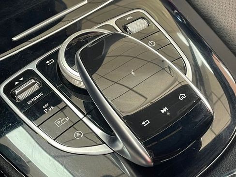 Used 2017 Mercedes-Benz E 300 4MATIC image 36