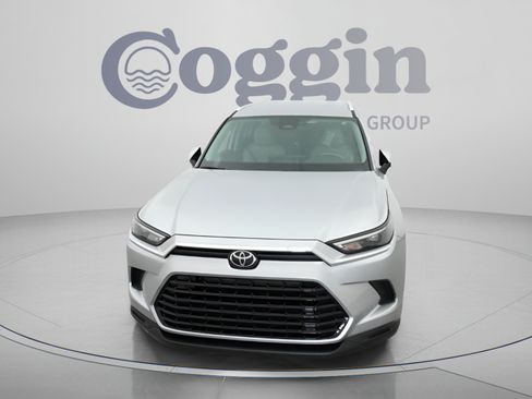 New 2026 Toyota Grand Highlander AWD image 30
