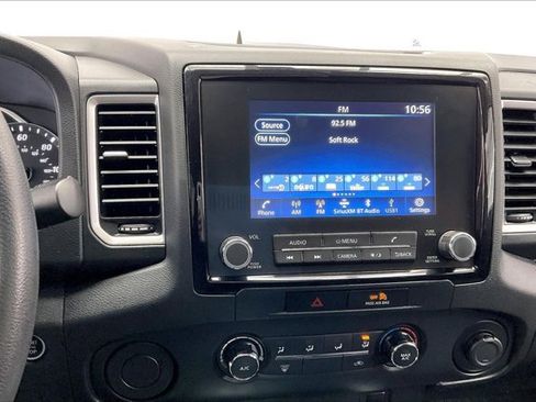 Used 2022 Nissan Frontier SV w/ Technology Package image 5