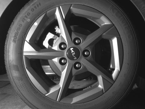 Used 2025 Kia K4 FWD image 15