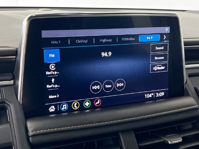 Used 2021 GMC Yukon AT4 w/ Technology Package AWD/4WD image 23