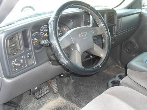 Used 2006 Chevrolet Silverado 1500 W/T RWD image 15