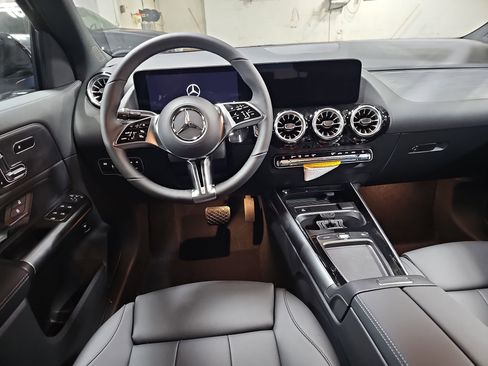 New 2026 Mercedes-Benz GLA 250 image 16