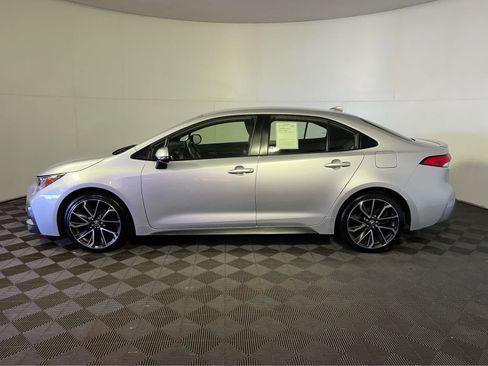 Used 2022 Toyota Corolla SE FWD image 4