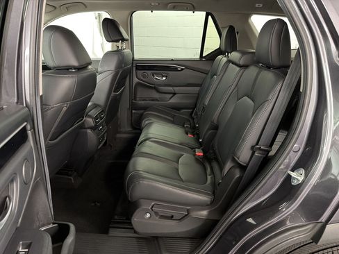 Certified 2024 Honda Pilot Touring image 23