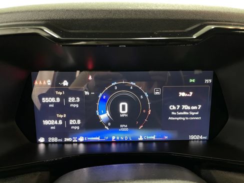 Certified 2026 Chevrolet Colorado Z71 w/ Technology Package AWD/4WD image 33