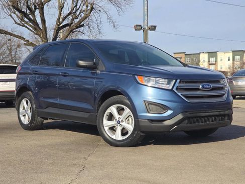 Used 2018 Ford Edge SE image 1