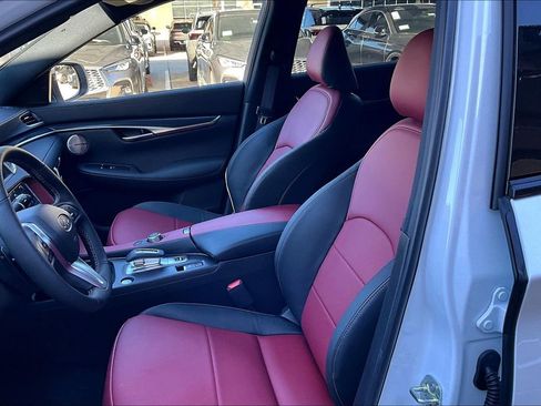 New 2025 INFINITI QX50 Sport image 14