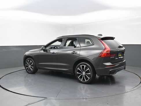 Used 2023 Volvo XC60 B5 Plus image 51
