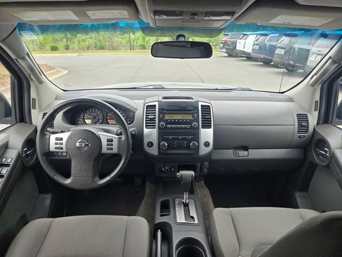 Used 2014 Nissan Xterra X AWD/4WD image 10
