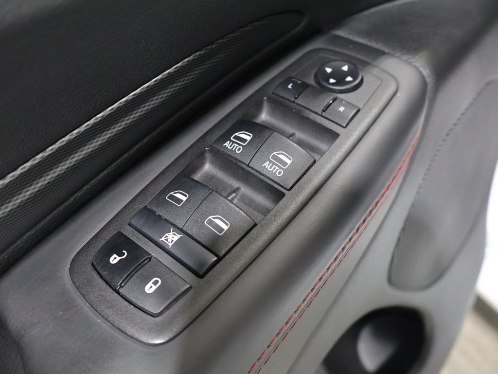 Used 2024 Dodge Durango GT AWD/4WD image 13