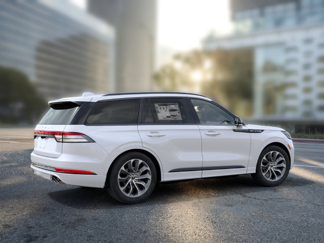 New 2027 Lincoln Aviator AWD image 7