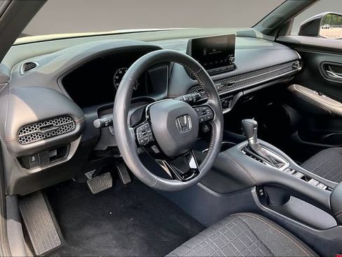 Used 2024 Honda HR-V Sport image 16