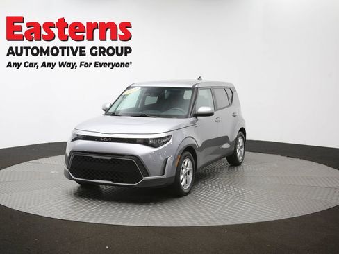 Used 2025 Kia Soul LX w/ LX Technology Package FWD image 54