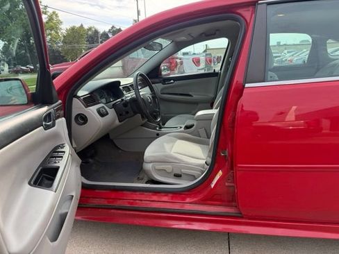 Used 2010 Chevrolet Impala LT FWD image 13