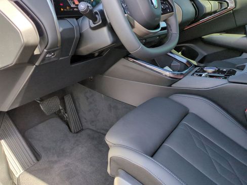 Certified 2025 BMW X3 xDrive30i w/ Premium Package image 17