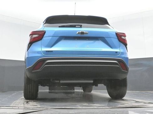 New 2026 Chevrolet Trax LT w/ Driver Confidence Package FWD image 43
