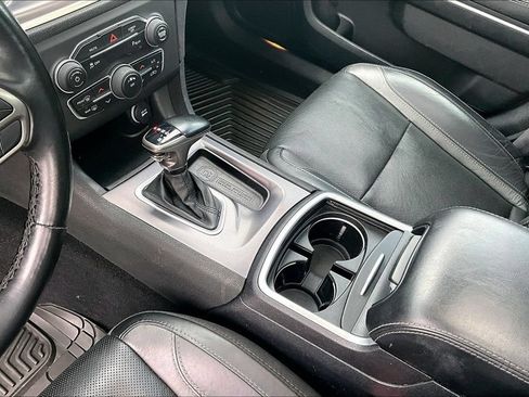 Used 2021 Dodge Charger SXT w/ Leather Interior Group RWD image 15