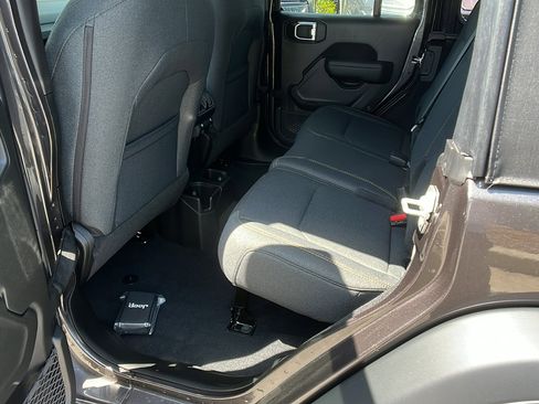 New 2025 Jeep Wrangler Sport S image 19