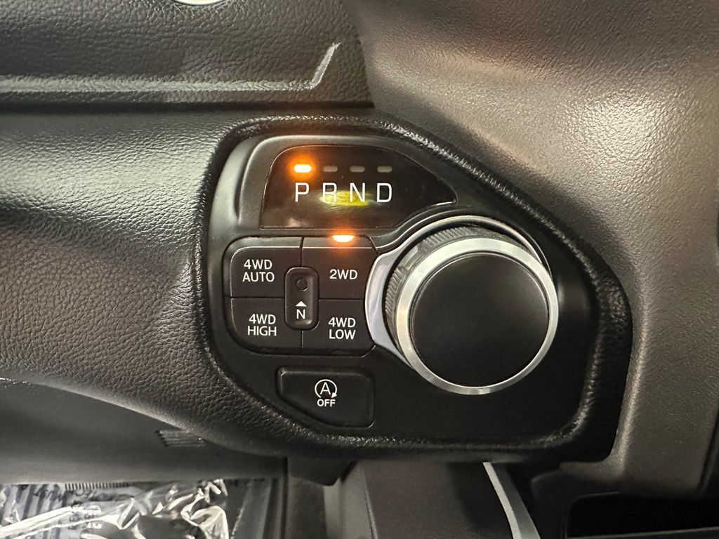 Used 2020 RAM 1500 Big Horn AWD/4WD image 31