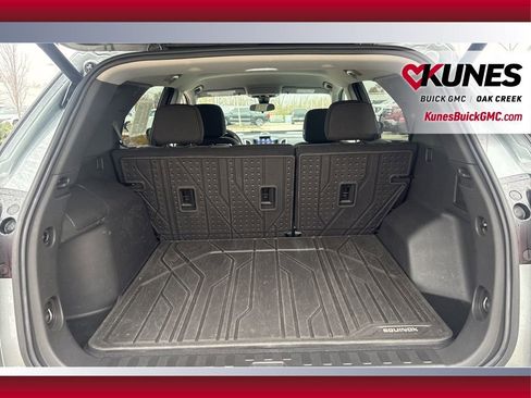 Used 2024 Chevrolet Equinox LT image 7