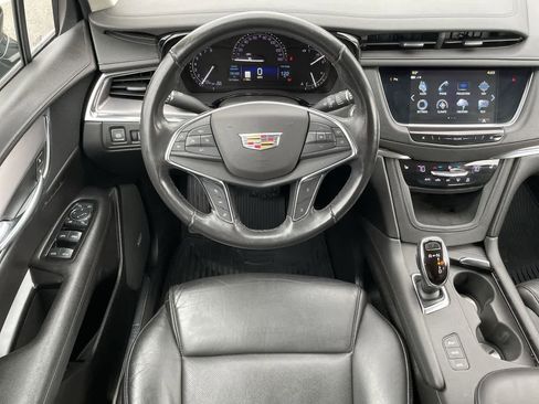 Used 2019 Cadillac XT5 Luxury image 11