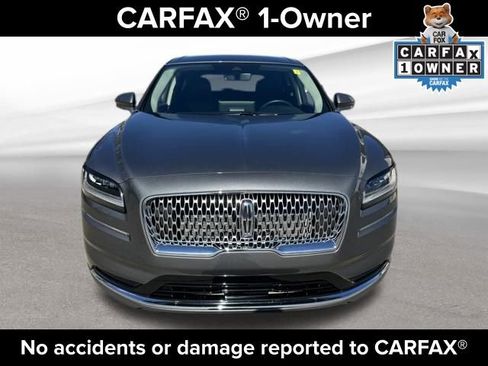 Used 2023 Lincoln Nautilus AWD image 2
