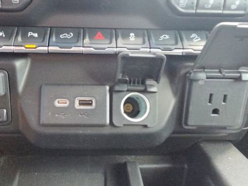 Used 2022 Chevrolet Silverado 1500 High Country w/ Safety Package II image 42