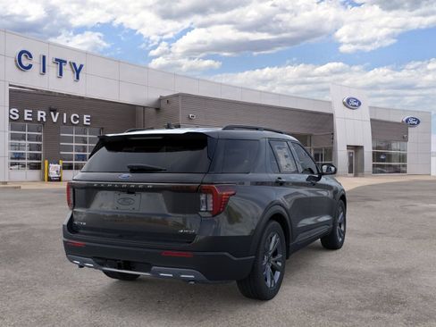 New 2026 Ford Explorer Active AWD/4WD image 11