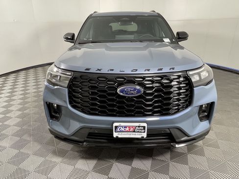 New 2026 Ford Explorer ST-Line w/ ST-Line Street Pack AWD/4WD image 8