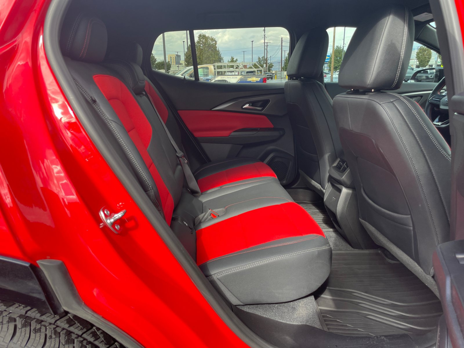 Used 2024 Chevrolet Equinox EV RS w/ Active Safety Package 3 FWD image 24