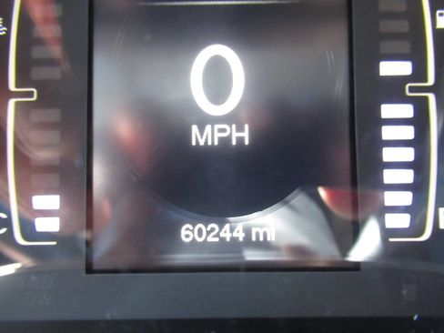 Used 2018 Jeep Cherokee Latitude w/ Altitude Package AWD/4WD image 22