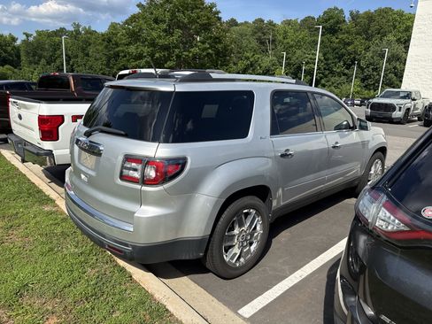 Used 2017 GMC Acadia Limited SLT FWD image 6