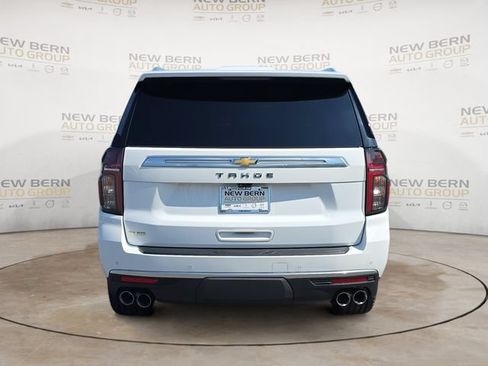 Used 2024 Chevrolet Tahoe High Country AWD/4WD image 4