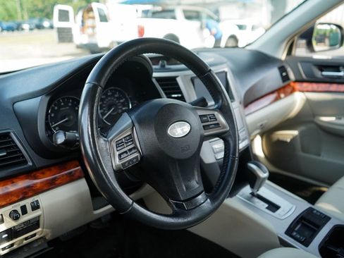 Used 2012 Subaru Legacy 2.5i Limited AWD/4WD image 6