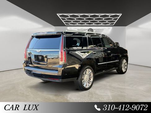 Used 2018 Cadillac Escalade Platinum image 5