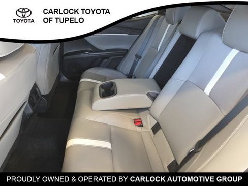 Used 2025 Toyota Camry SE FWD image 16