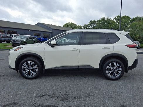 Certified 2023 Nissan Rogue SV w/ SV Premium B Package image 5