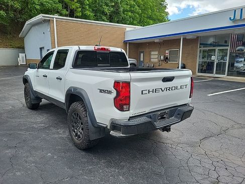 Used 2024 Chevrolet Colorado Trail Boss w/ Advanced Trailering Package AWD/4WD image 10