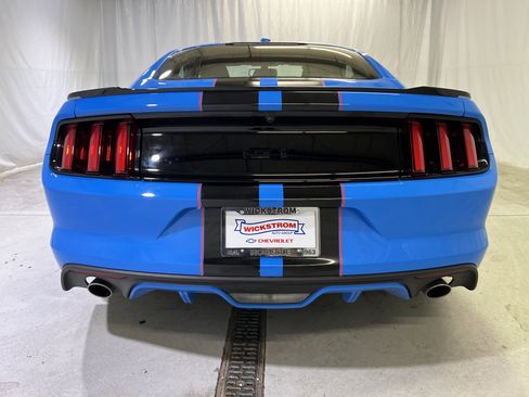 Used 2017 Ford Mustang GT Premium w/ Equipment Group 401A RWD image 9