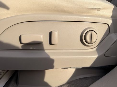 Used 2016 Buick Enclave Leather image 22