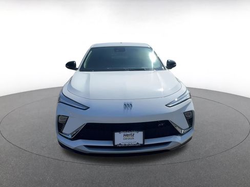 Used 2025 Buick Envista Sport Touring image 4