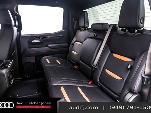 Used 2025 GMC Sierra 1500 AT4 image 8