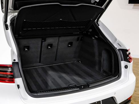 Used 2017 Porsche Macan S image 50