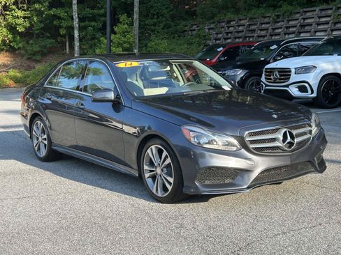 Used 2014 Mercedes-Benz E 350 Sedan image 12