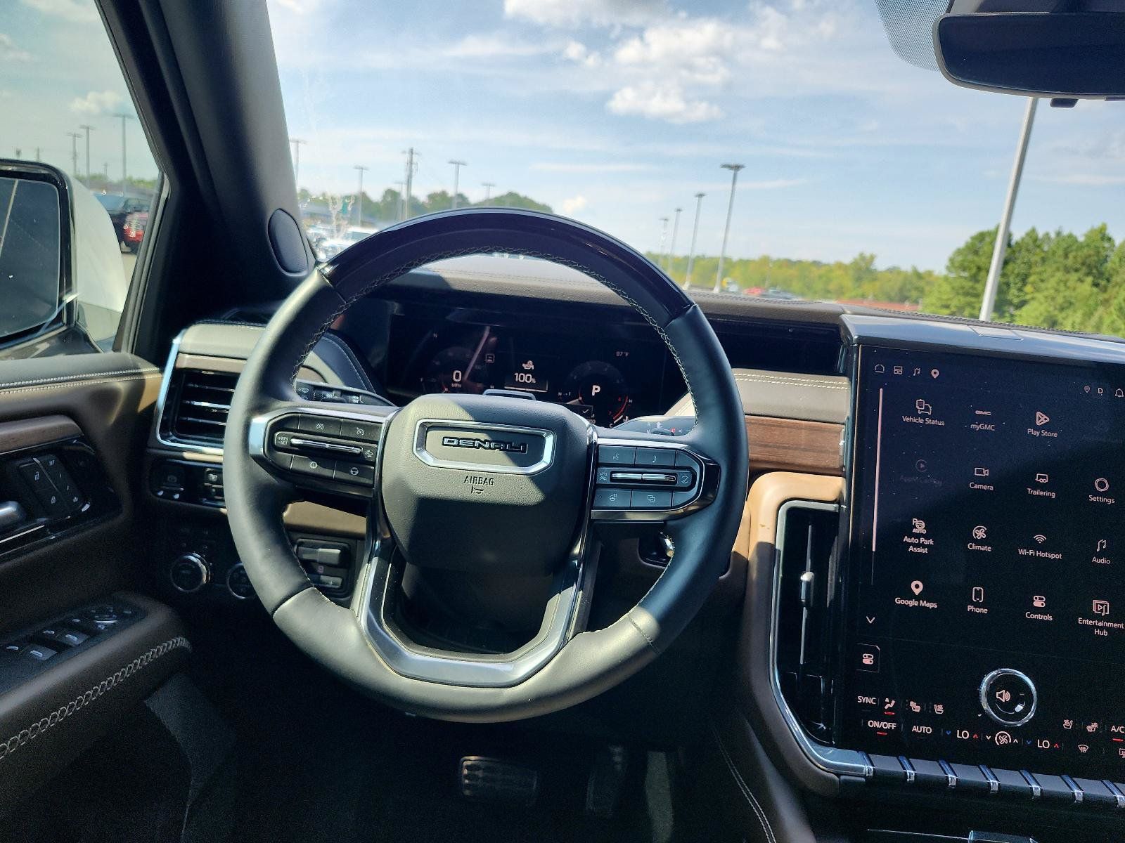 Certified 2025 GMC Yukon Denali Ultimate AWD/4WD image 17