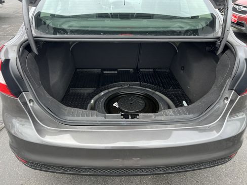 Used 2013 Ford Focus SE FWD image 9
