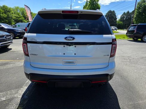 Used 2015 Ford Explorer Sport w/ Equipment Group 401A AWD/4WD image 4